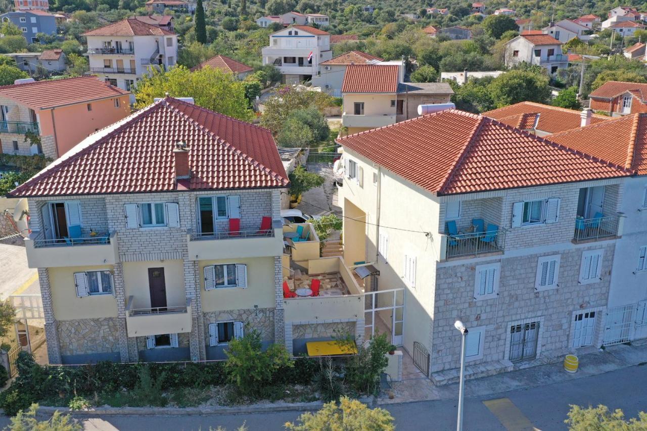 Apartments Babin Vinišće Eksteriør bilde