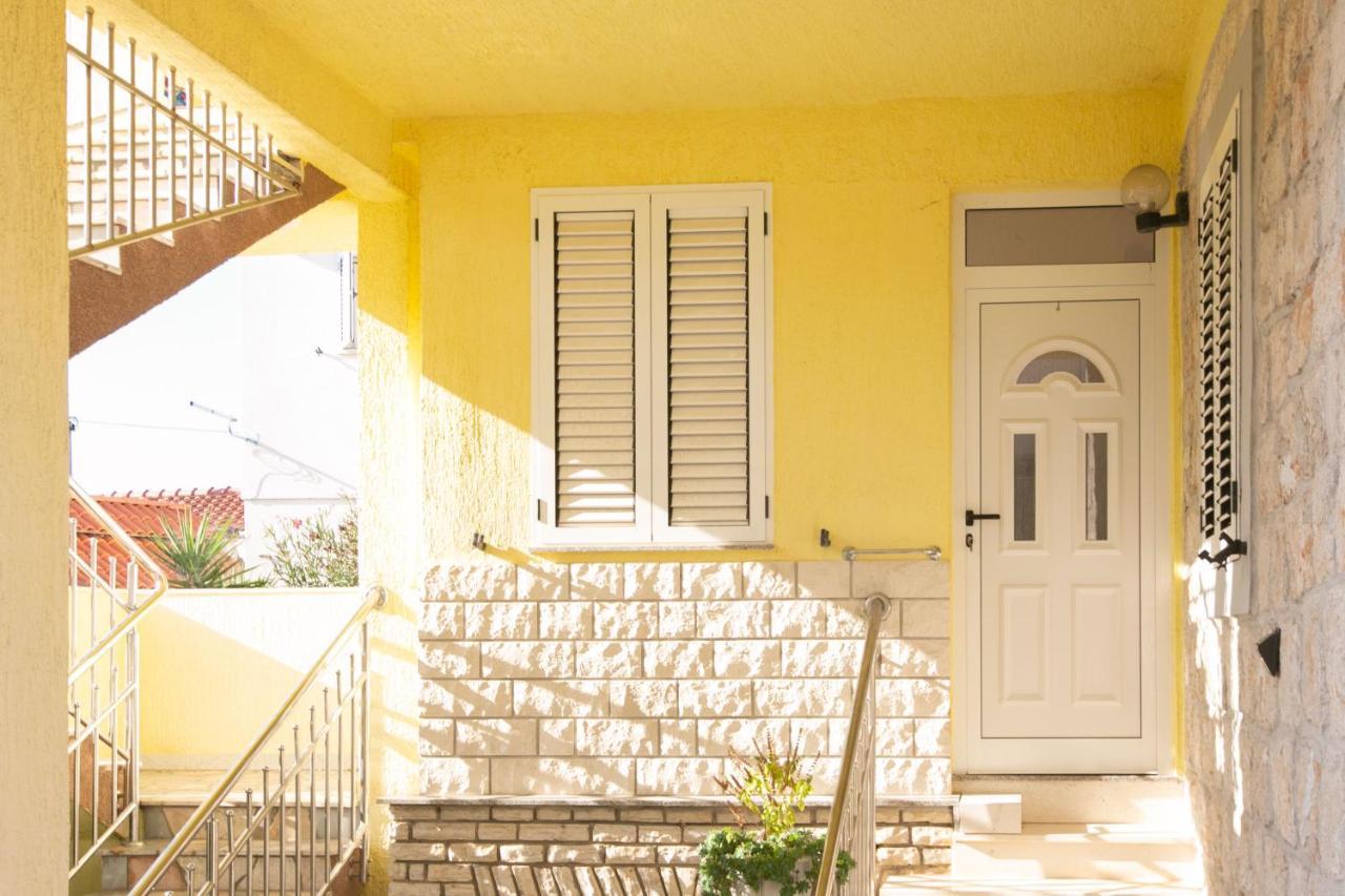 Apartments Babin Vinišće Eksteriør bilde